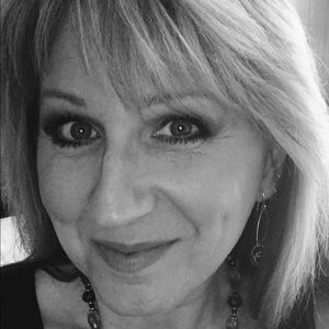 Meet your Posher, Bobbi